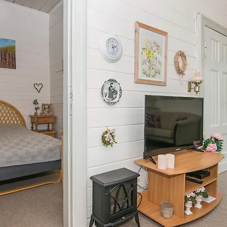 4 Person In Romo-by Traum Lakolk